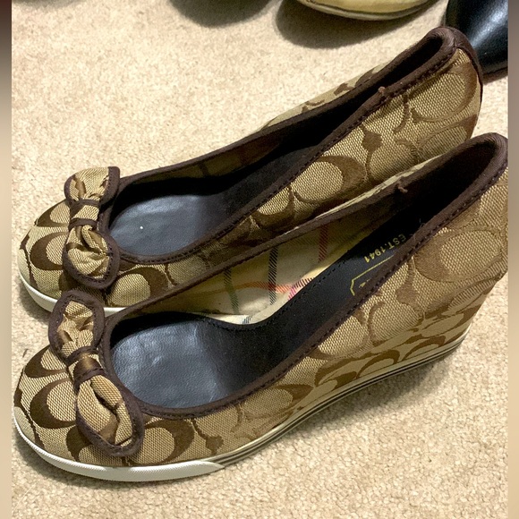 Coach Shoes - 🦁SOLD!🦁Coach Wedges